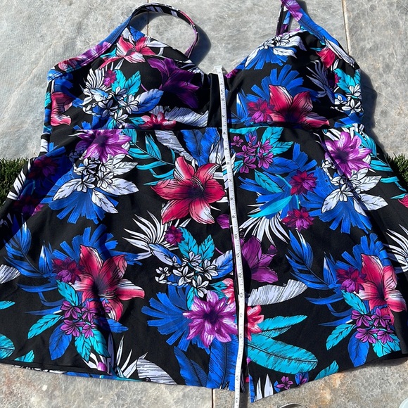 CROFT & BARROW | Floral Swim Top Only | Size 1X - Picture 8 of 8